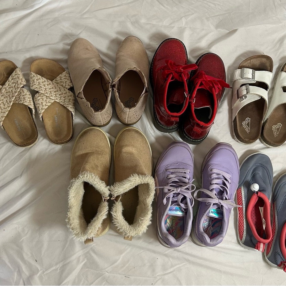 Girls shoe lot